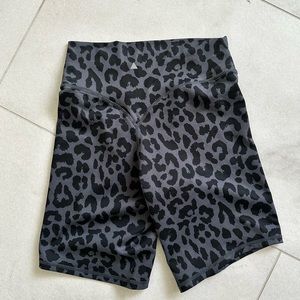 balance athletica / vitality rider shorts